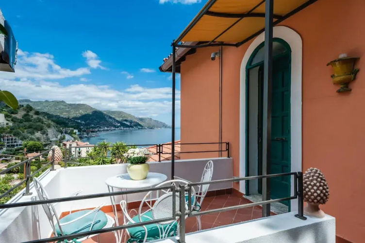 Casetta Amelia by Wonderful Italy