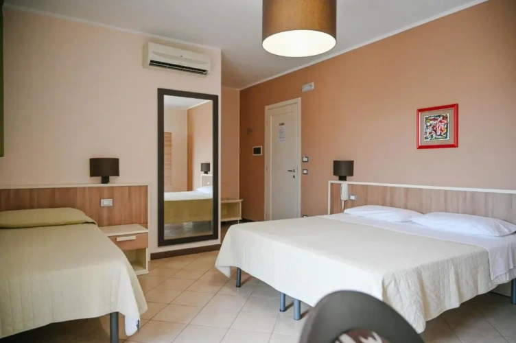 Standard Quadruple room