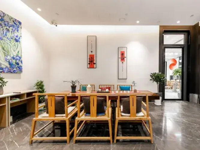 YUN MAN Suites Hotel