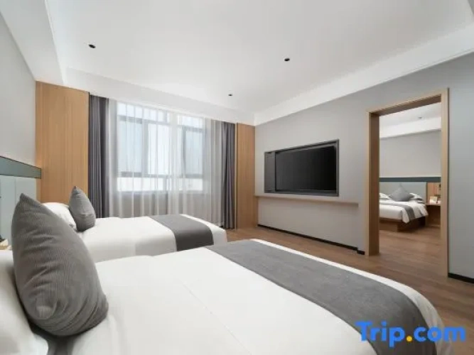 Triple Suite
