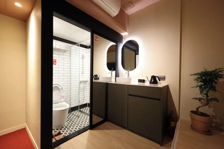 Premier Twin room