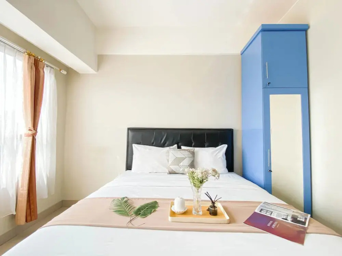 Restful Studio Apartment At Springlake Summarecon Bekasi