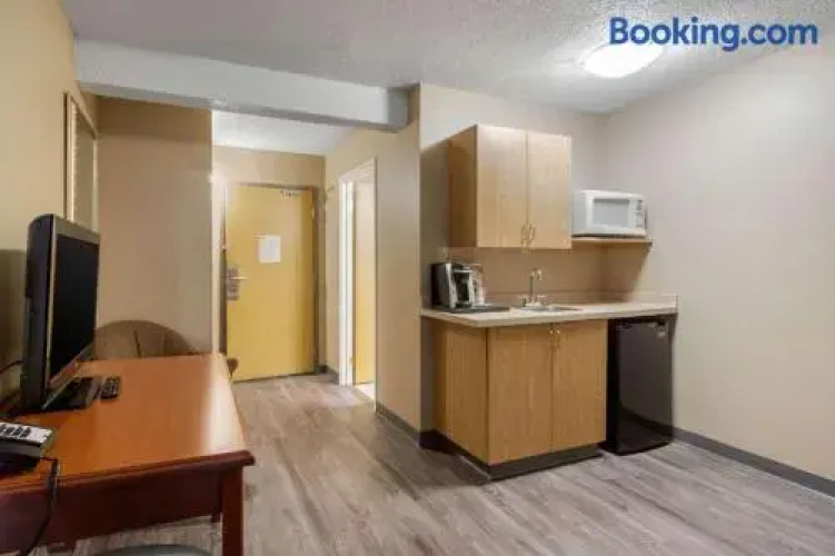 Regina Travel Inn