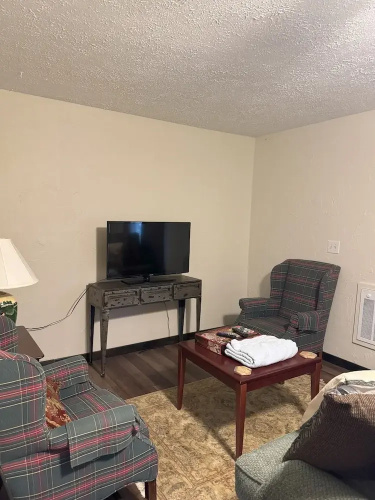 Arnett Rd. 124a 1 Bedroom Apts