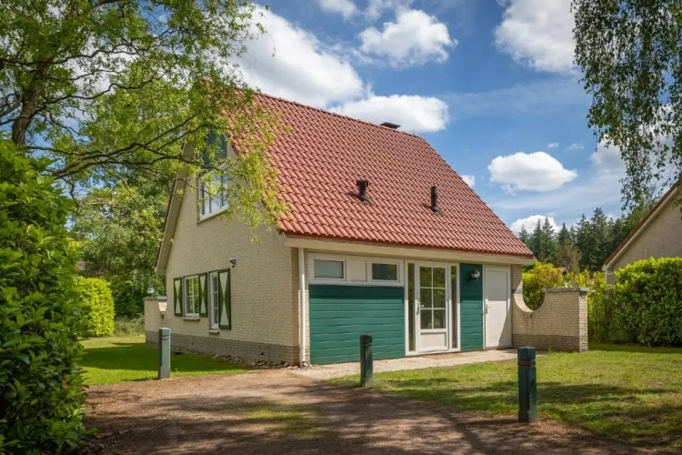 3 Bedrooms Cottage
