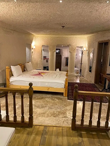 Abu Hayat Cave Suites