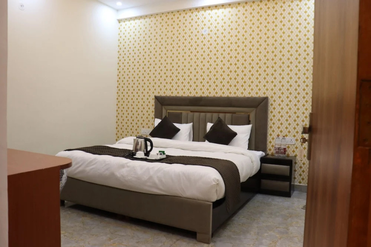 Tulip Inn