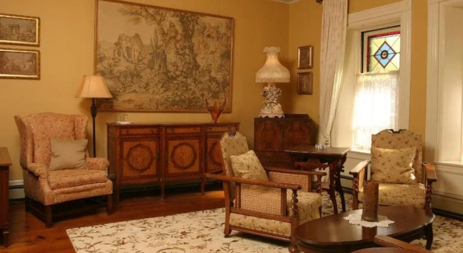 Grand Victorian