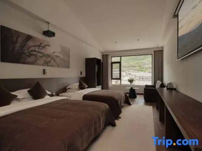 Standard Family room