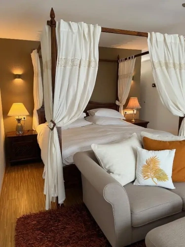 Standard Double room with garden view