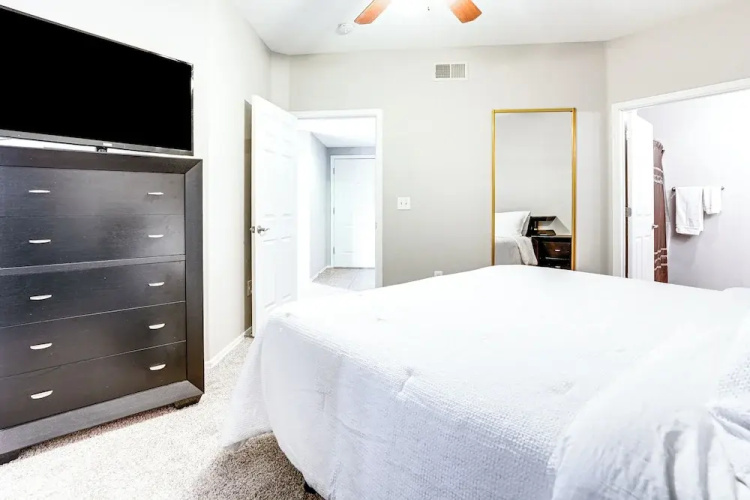 3 Mi to Westgate District: Condo w/ Pool Access