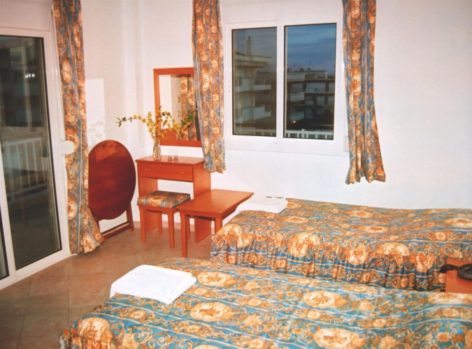 Iris Hotel
