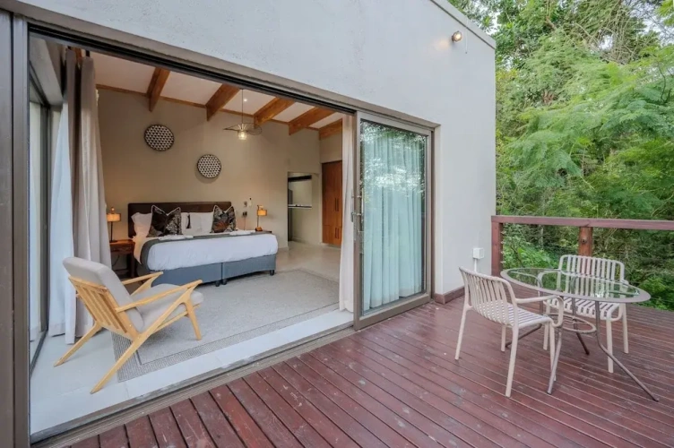 Deluxe Double room with balcony and with garden view