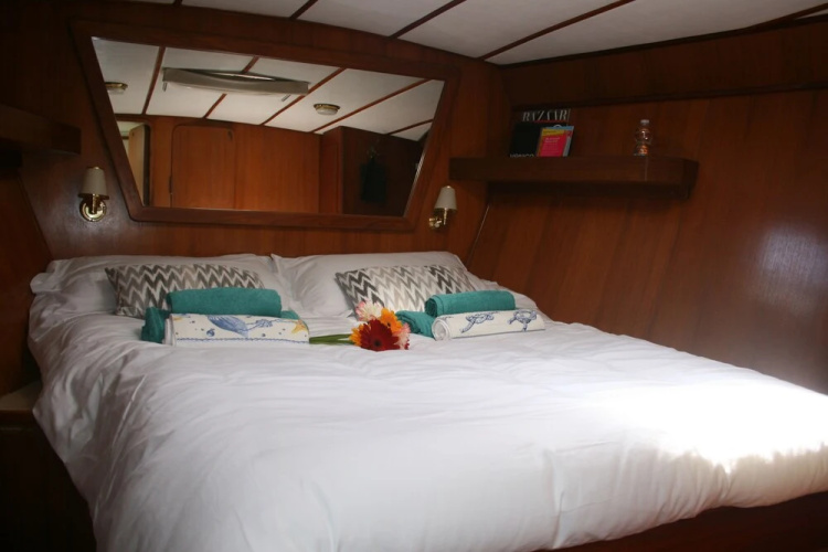 Sailing Yacht Naran