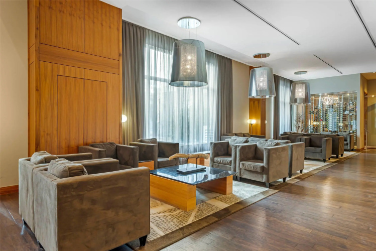 Radisson Hotel Conference Center Calgary Airport photo 7