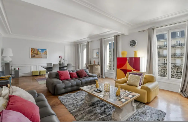 Luxury 4 Bed Residence - Next to Arc de Triomphe