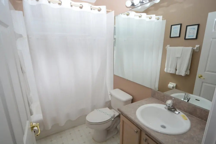 277476 Spa Pool Home With 2-master Suites & Games!
