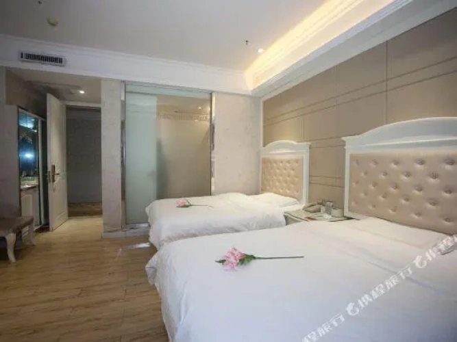 Deluxe Twin Suite