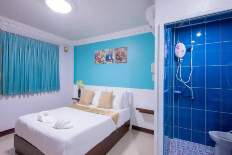 S1 City Hotel
