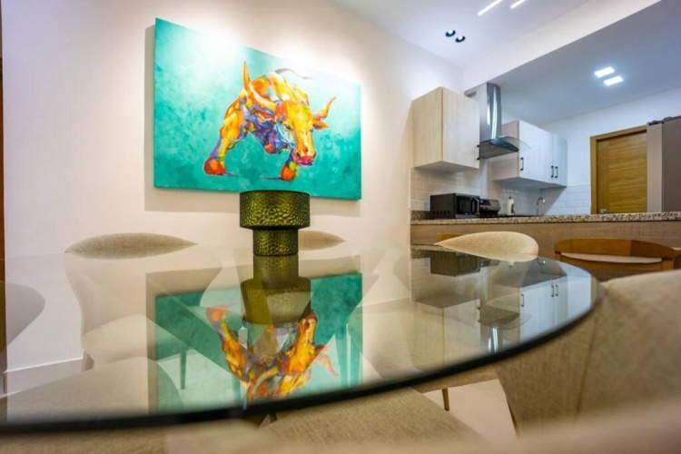3 Bedrooms Apartment