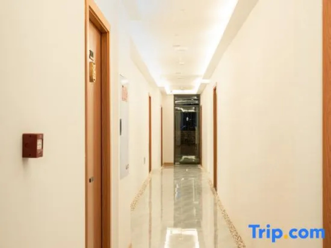 Yunqi River View Terrace Hotel