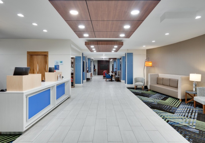 Holiday Inn Express And Suites San Antonio Nw Near photo 15