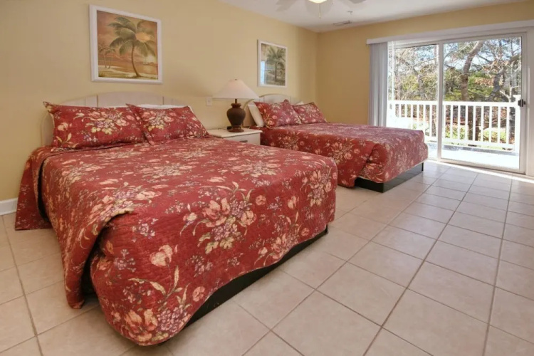 2108 Commons II