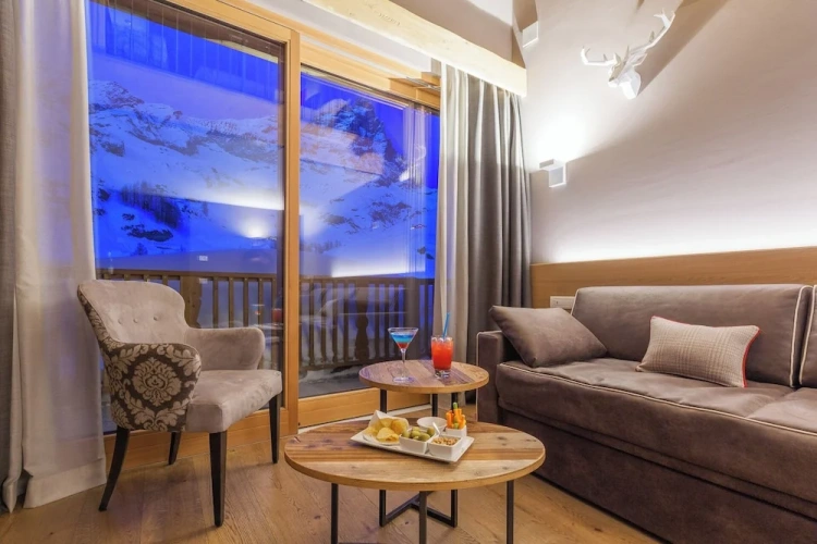 2 Bedrooms Executive Suite