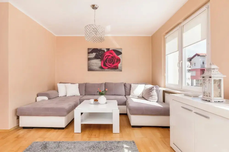 Rose Apartment in Kołobrzeg by Renters
