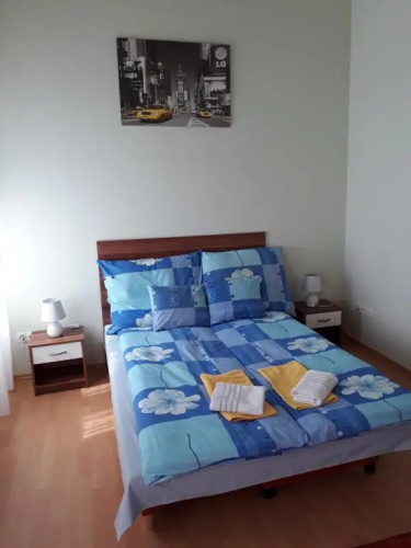 Piac utcai Apartman