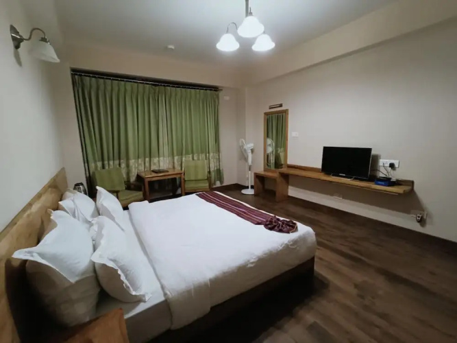 Hotel 100 Petals