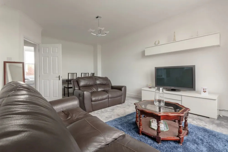2 Bedroom Kilburn Flat