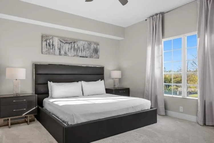 3 Bedrooms Standard room with courtyard view