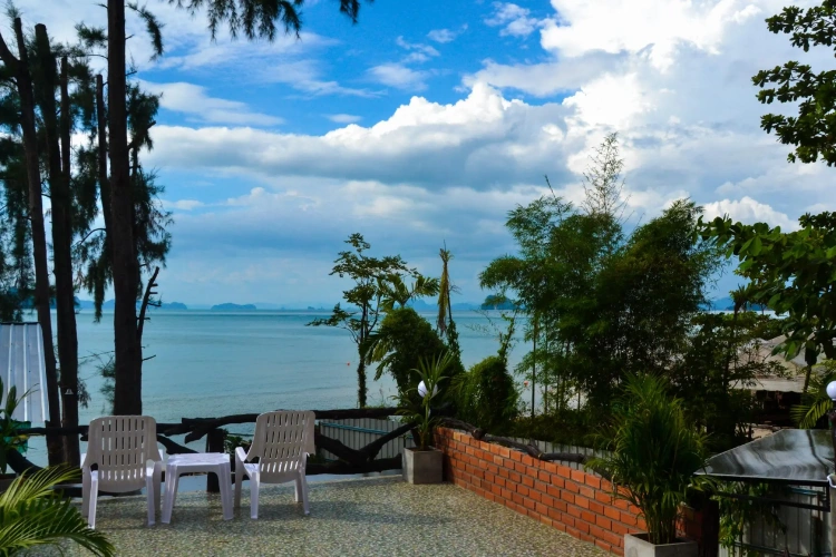 Standard Double room with sea view