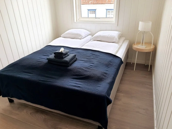 3 Bedrooms Apartment
