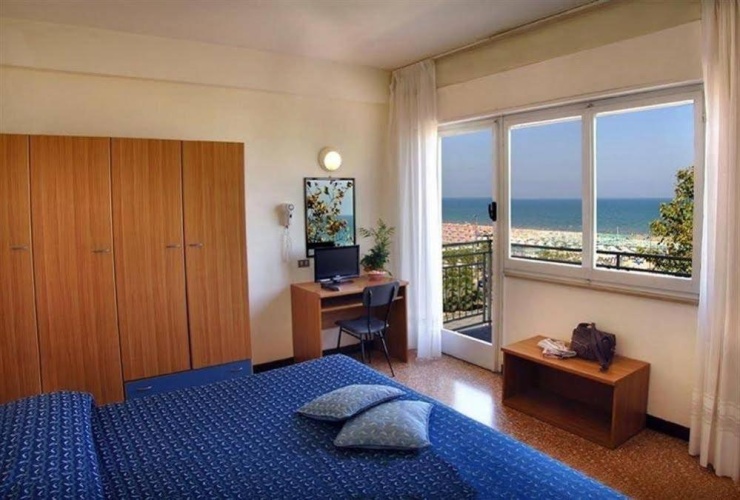 Standard Double room with sea view