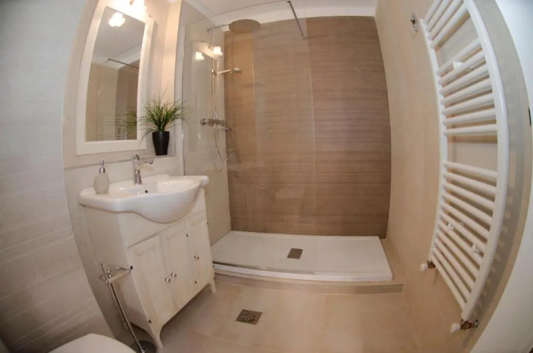 Venus Luxury Studio