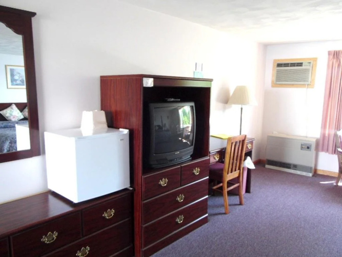 Redclyffe Shore Motor Inn