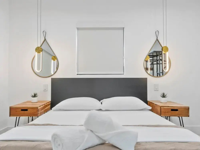Miami Stay With Pool Luxury
