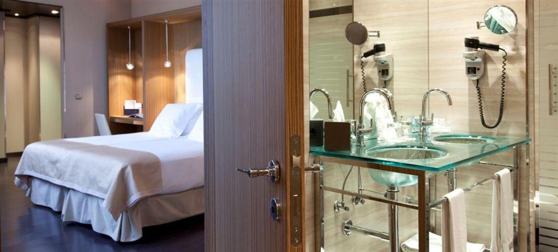 Hotel Maydrit Airport