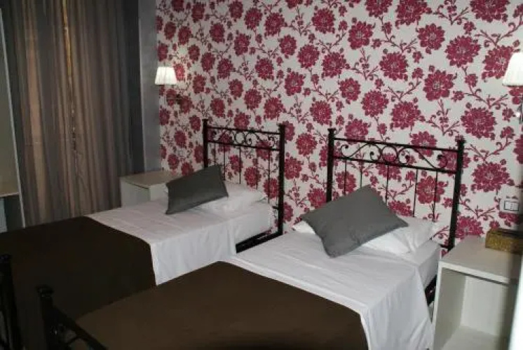 Rome Orange Inn