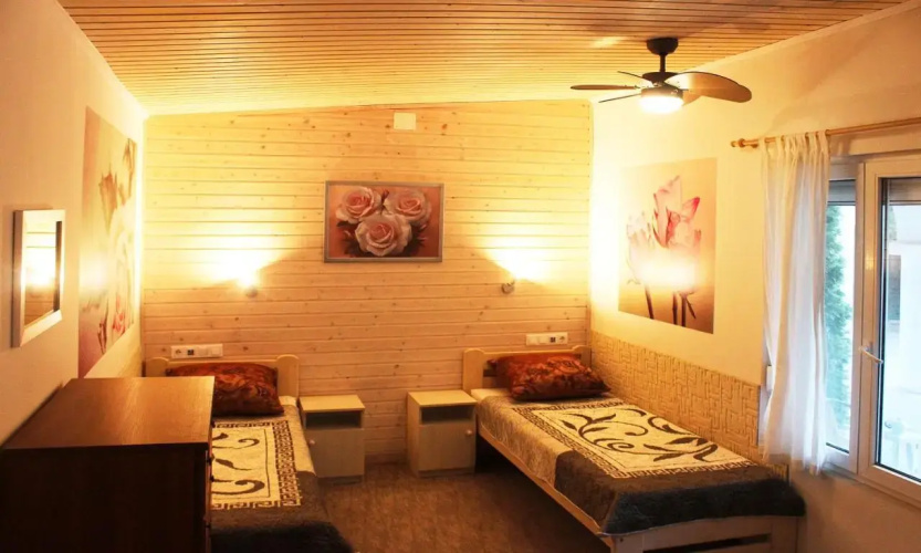 White Quiet Apartment