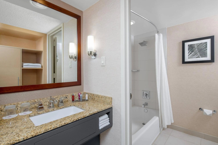 Boca Raton Marriott At Boca Center photo 8