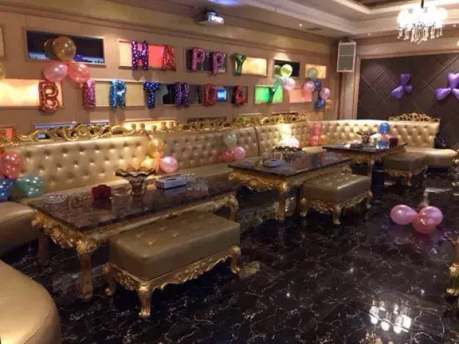 Hotel De Royce