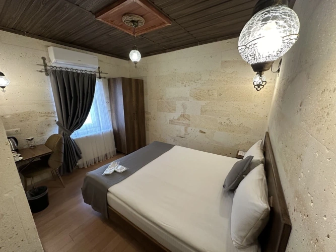 Economy room