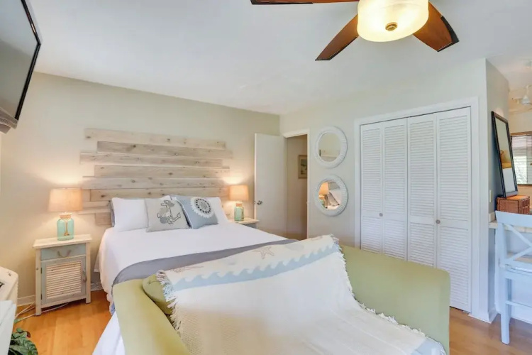 Cute PCB Condo by Lake Powell w/ Pool Access!