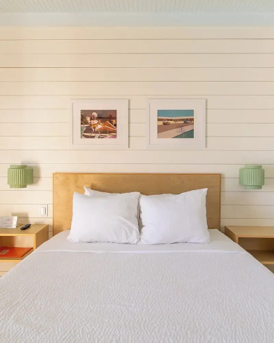Driftwood Motel