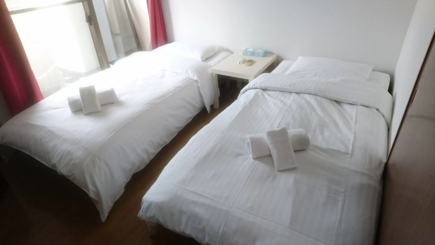 Pine Tree Hotel