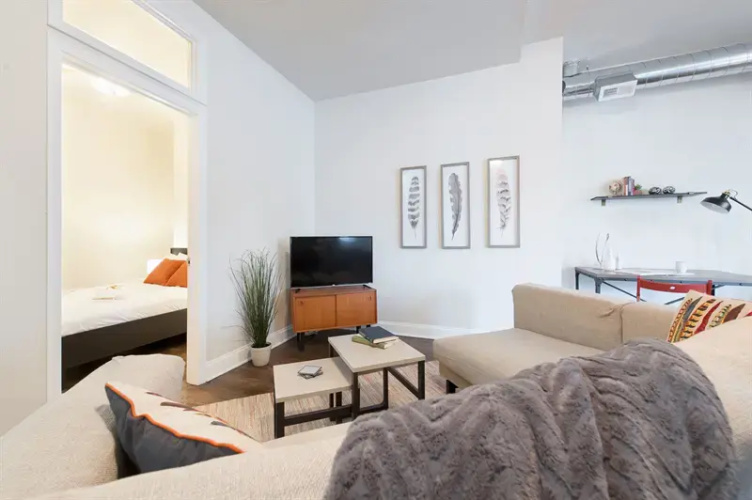 Open Concept 2BR in Wicker Park by Sonder
