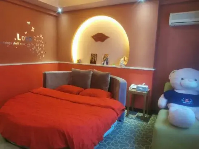 Qingfeng Gorge Resort Hotel